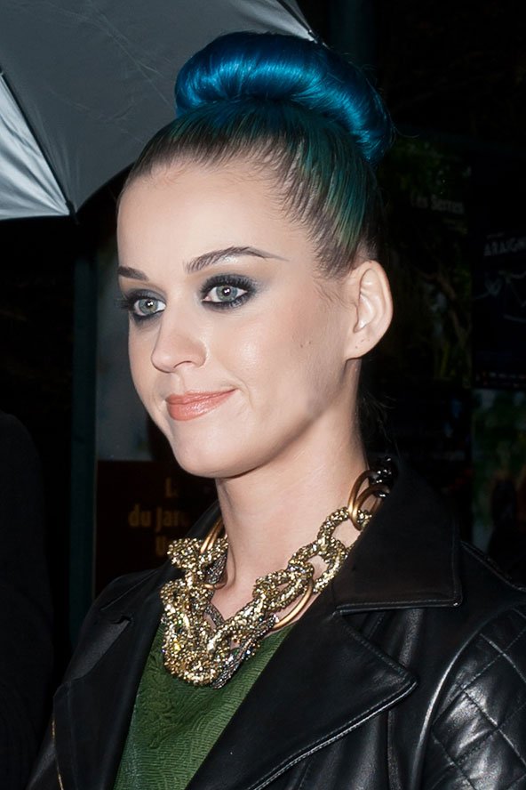 50 Celebrity Top Knot Hairstyles 50 Celebrity Top Knot Hairstyles
