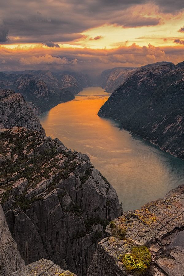 Preachers Rock, Preikestolen, Norway