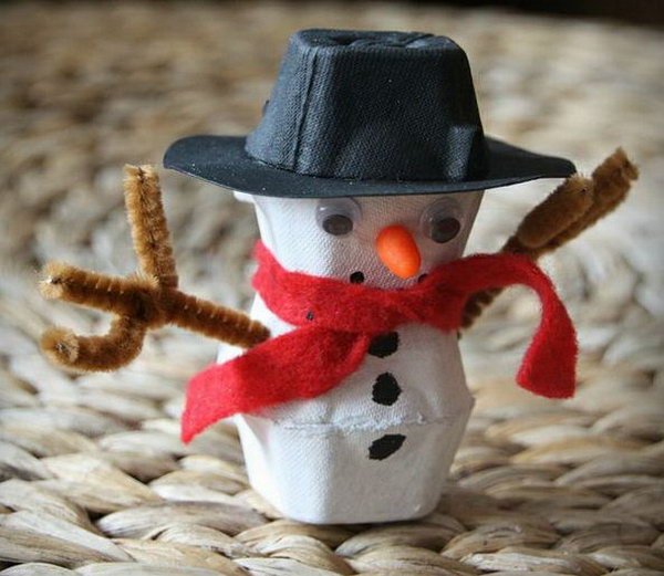 egg carton snowman