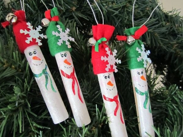 painted wooden clothespin snowman ornament