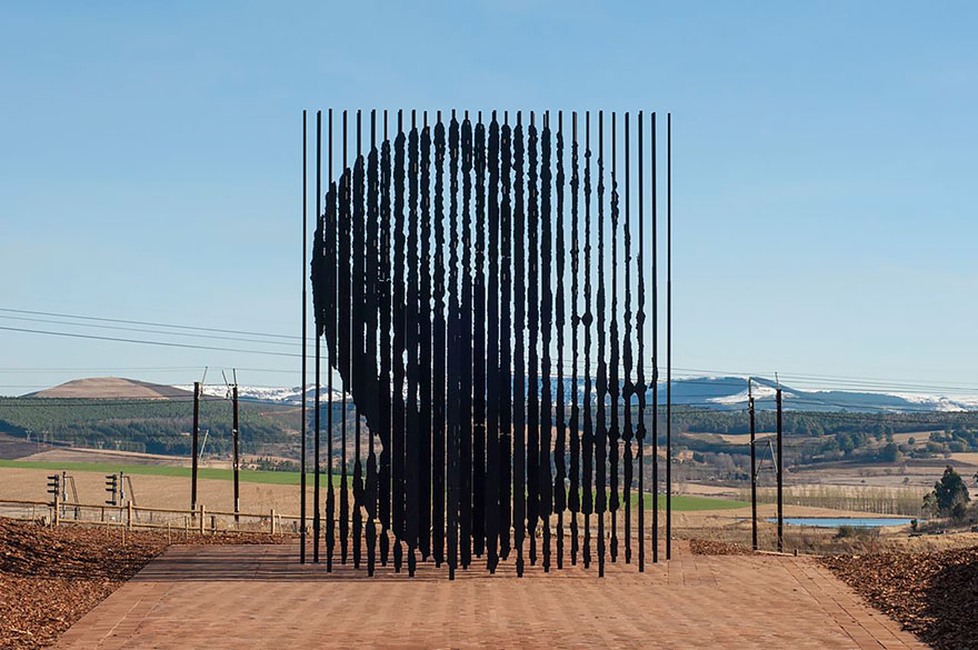30 Most Creative Statues And Sculptures Around The World
