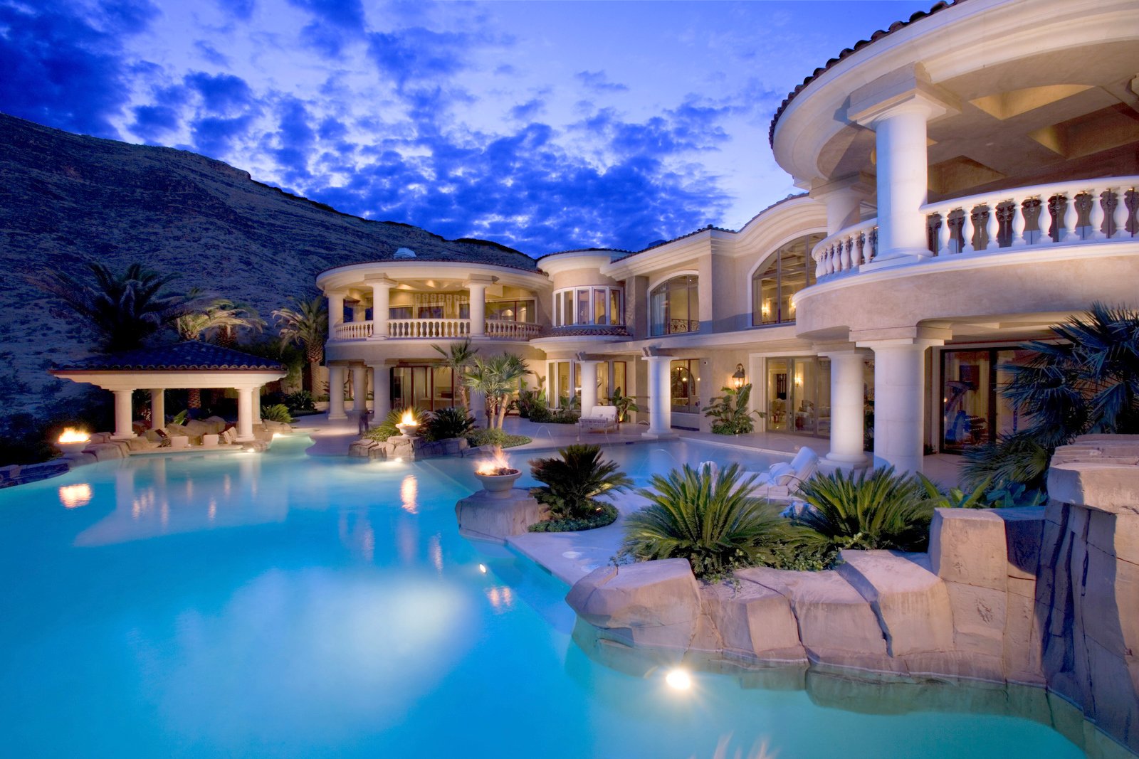 30 Luxury Homes To Get Inspire