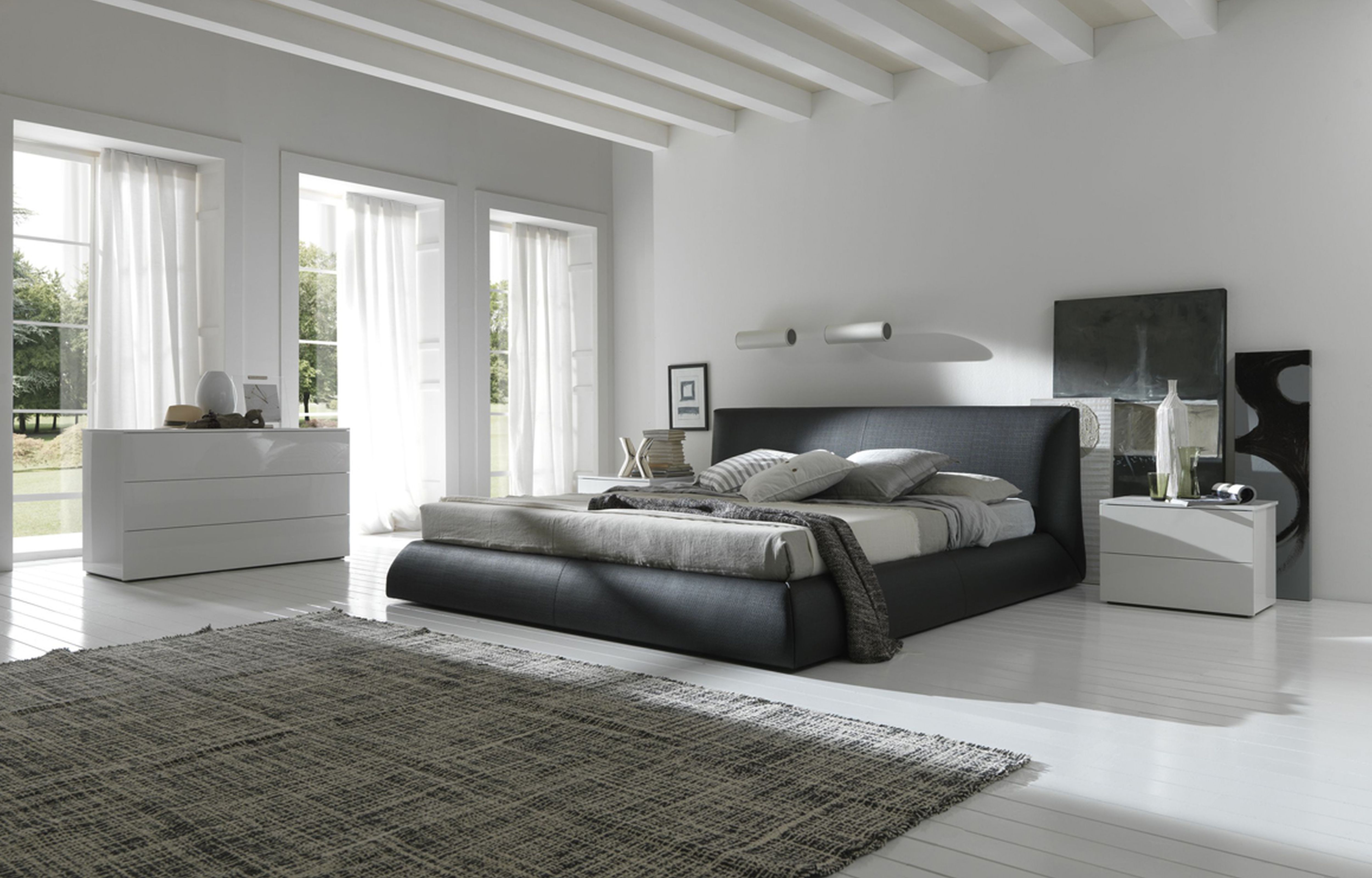 Modern Style Bedroom Decor