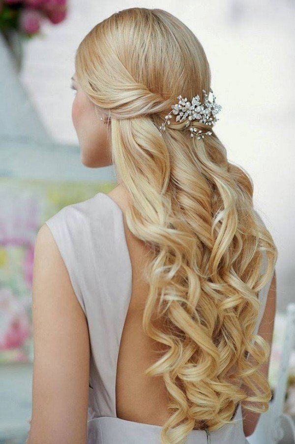 30 Beautiful Prom Hairstyles Ideas