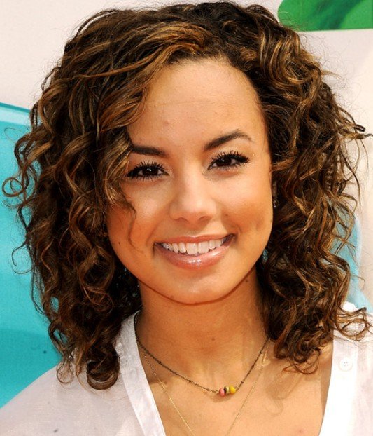 30 Best Curly Hairstyles For Women