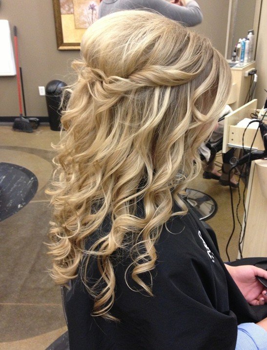 30 Beautiful Prom Hairstyles Ideas