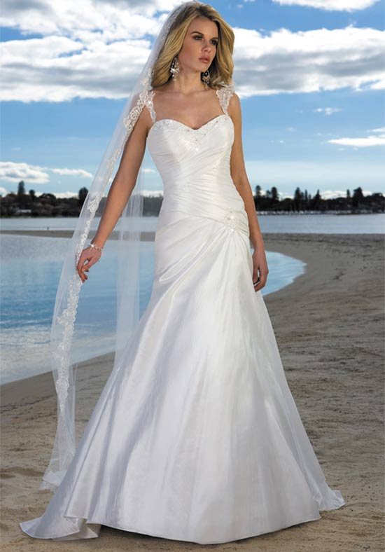 25 Beautiful Beach Wedding Dresses