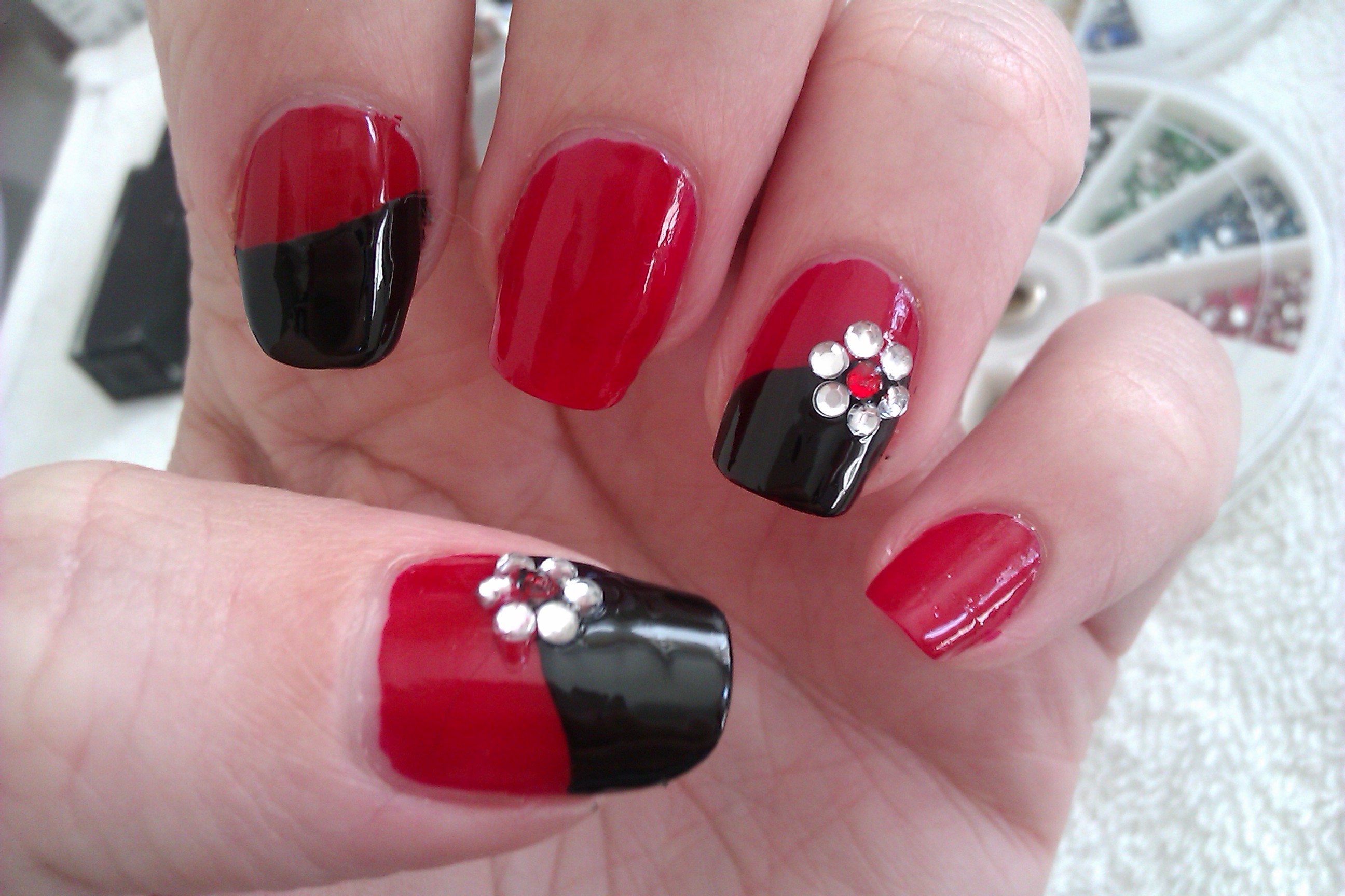 7. Minimalist Red Nail Art for a Chic Look - wide 8