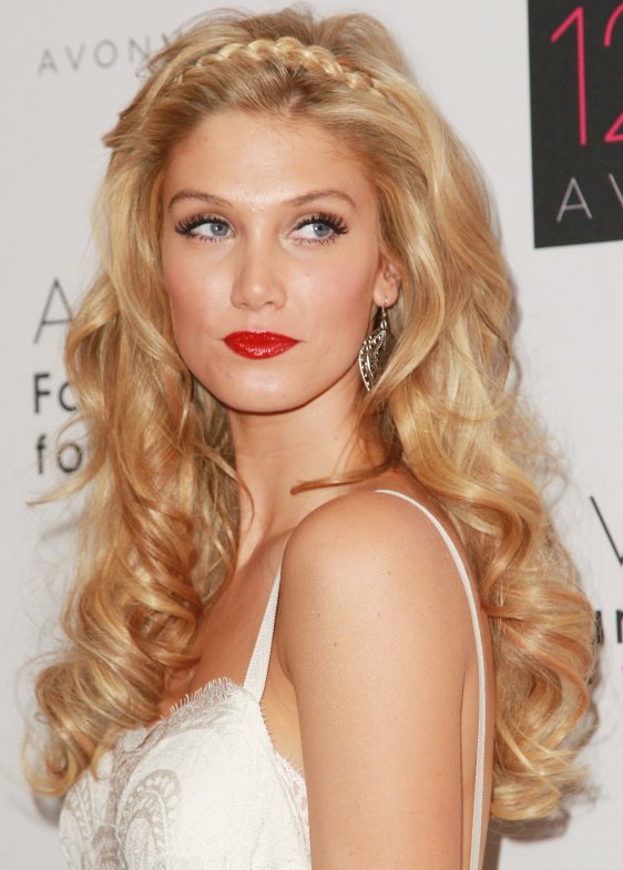 30 Beautiful Prom Hairstyles Ideas