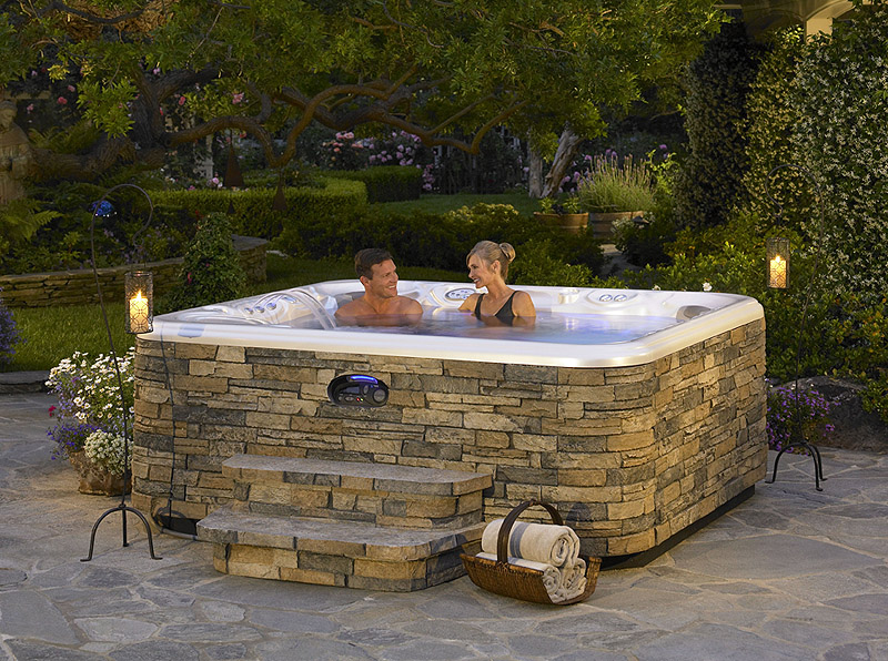 20 Hot tubs For Bathing Relaxation