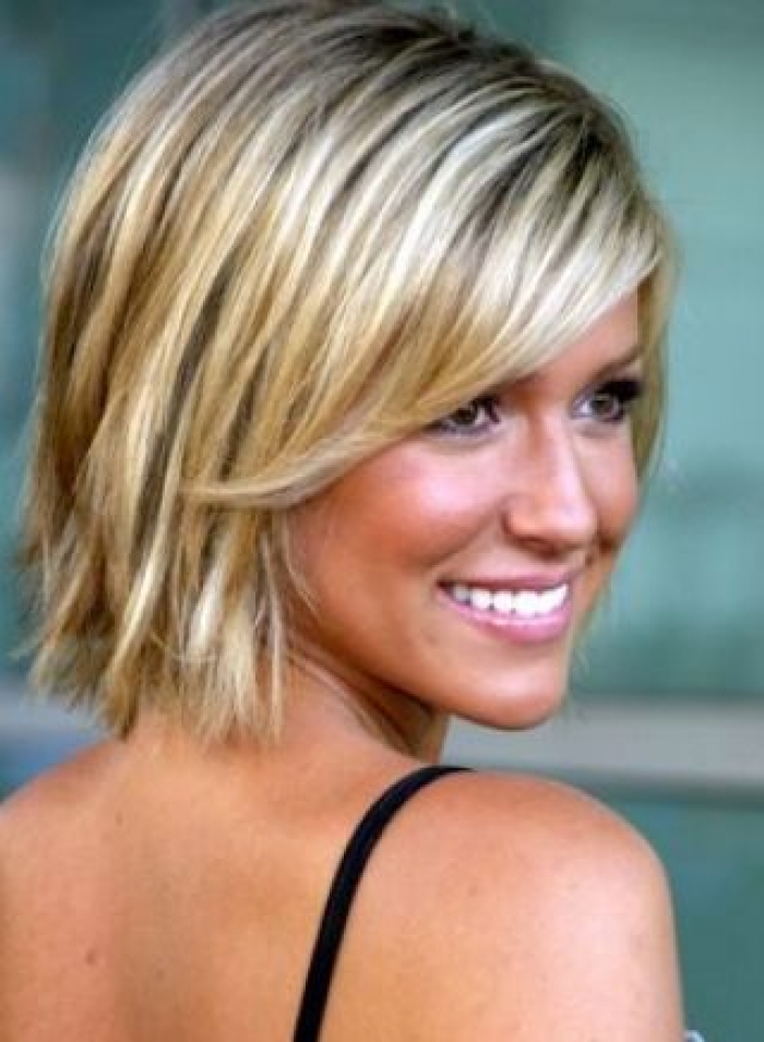 30 Beautiful Medium Hairstyle To Try Now