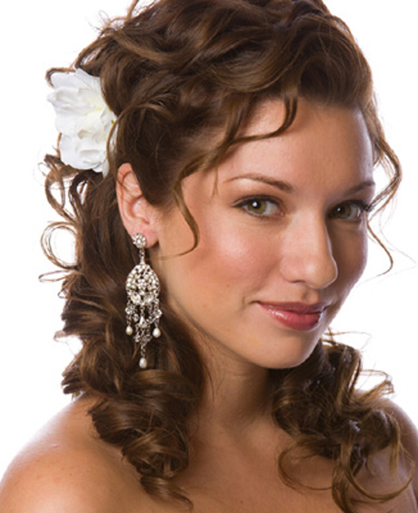 25 Stunning Hairstyles For Curly Hair