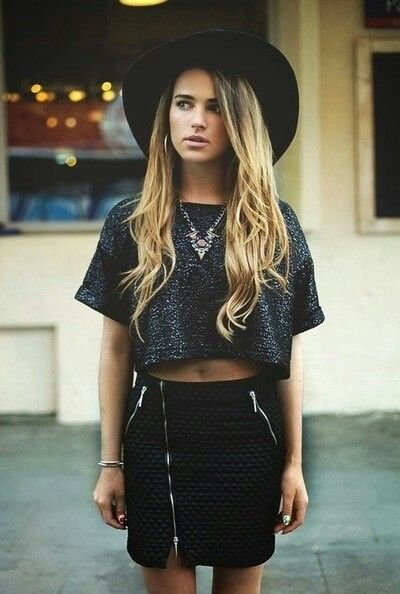 black crop top and skirt outfit