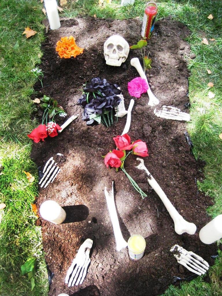 Superlative Halloween Yard Decoration Ideas