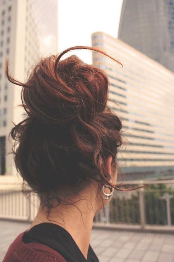Latest And Cute Messy Bun Hairstyle For Women