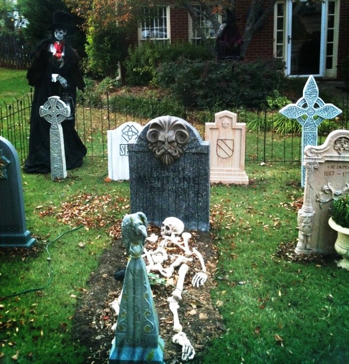 Superlative Halloween Yard Decoration Ideas