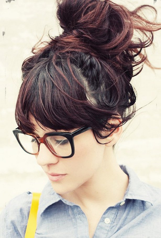 Latest And Cute Messy Bun Hairstyle For Women – The WoW Style
