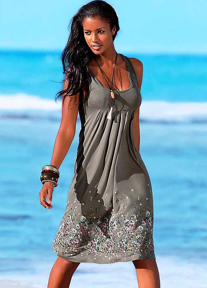 outfit on beach