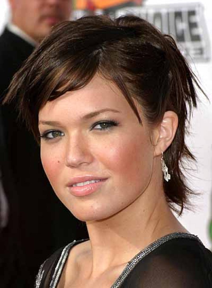 40 Classic Short Hairstyles For Round Faces