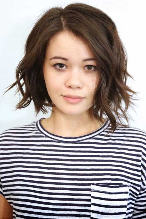 35 Beautiful Short Wavy Hairstyles For Women