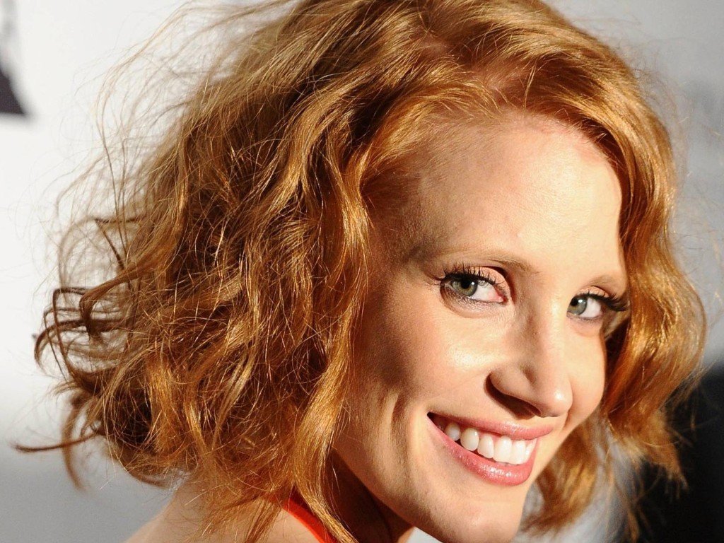 35 Beautiful Short Wavy Hairstyles For Women