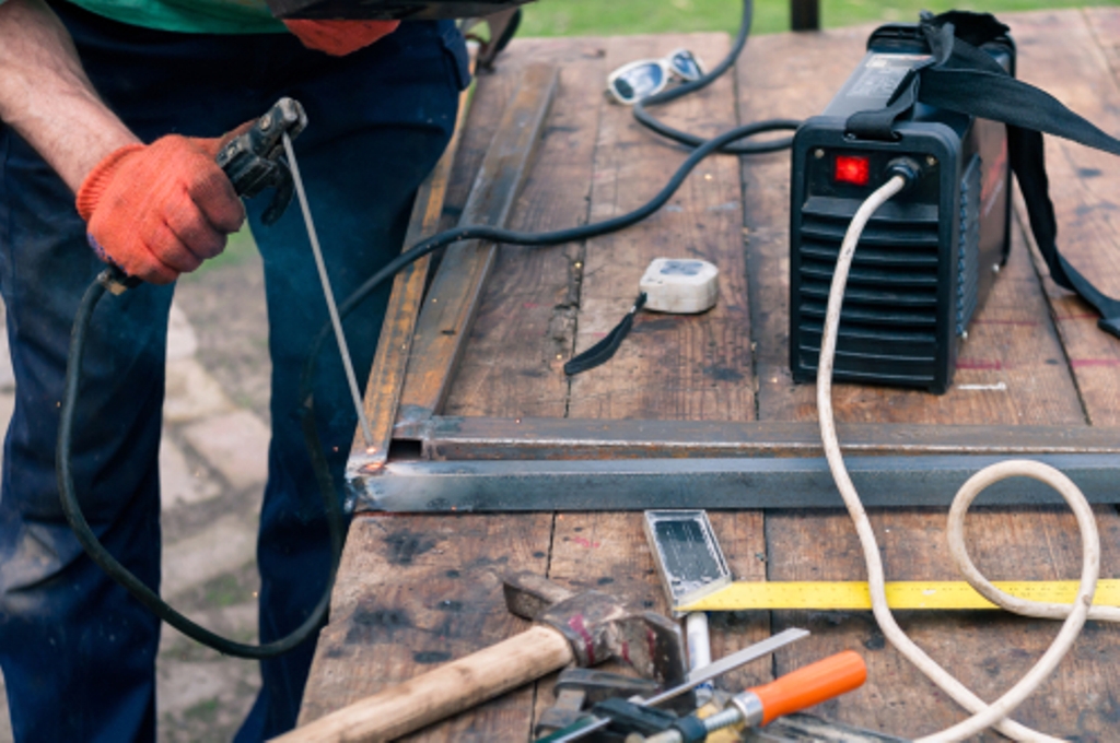 Welding and Tips to Purchasing a New Welder