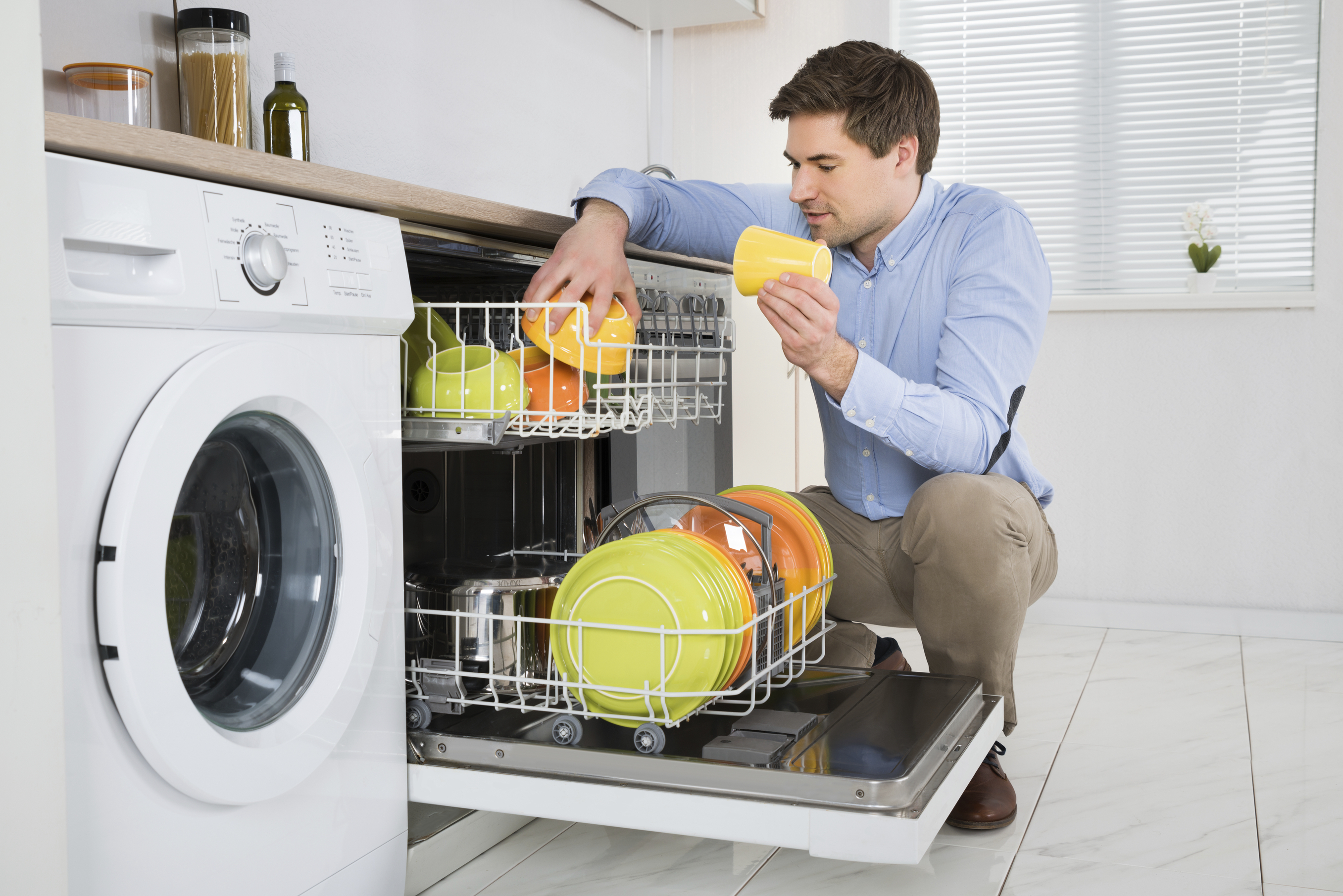 7 Tips to Properly Clean Your Dishwasher