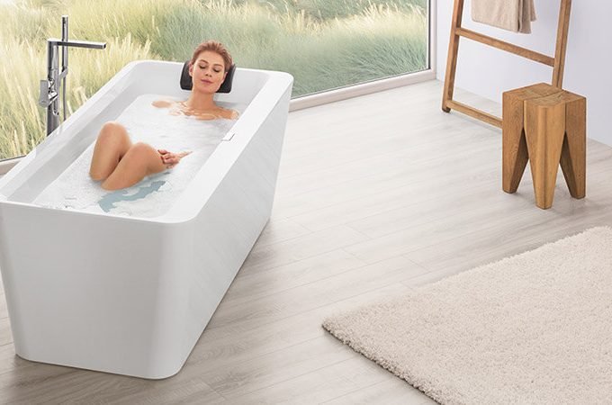 4 Reasons Why Whirlpool Tubs are More Relaxing than Regular Baths