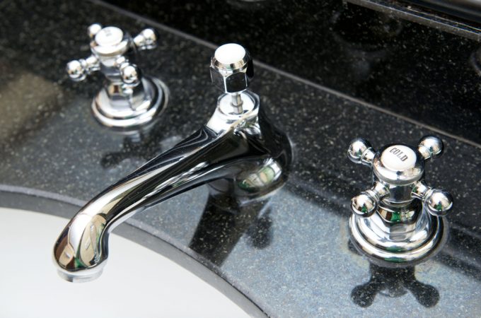 Types of Bathroom Faucets You Need to Know Before Buying