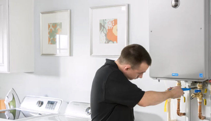 Make sure Your Hot Water System is Installed by a Licensed Plumber. Here’s why