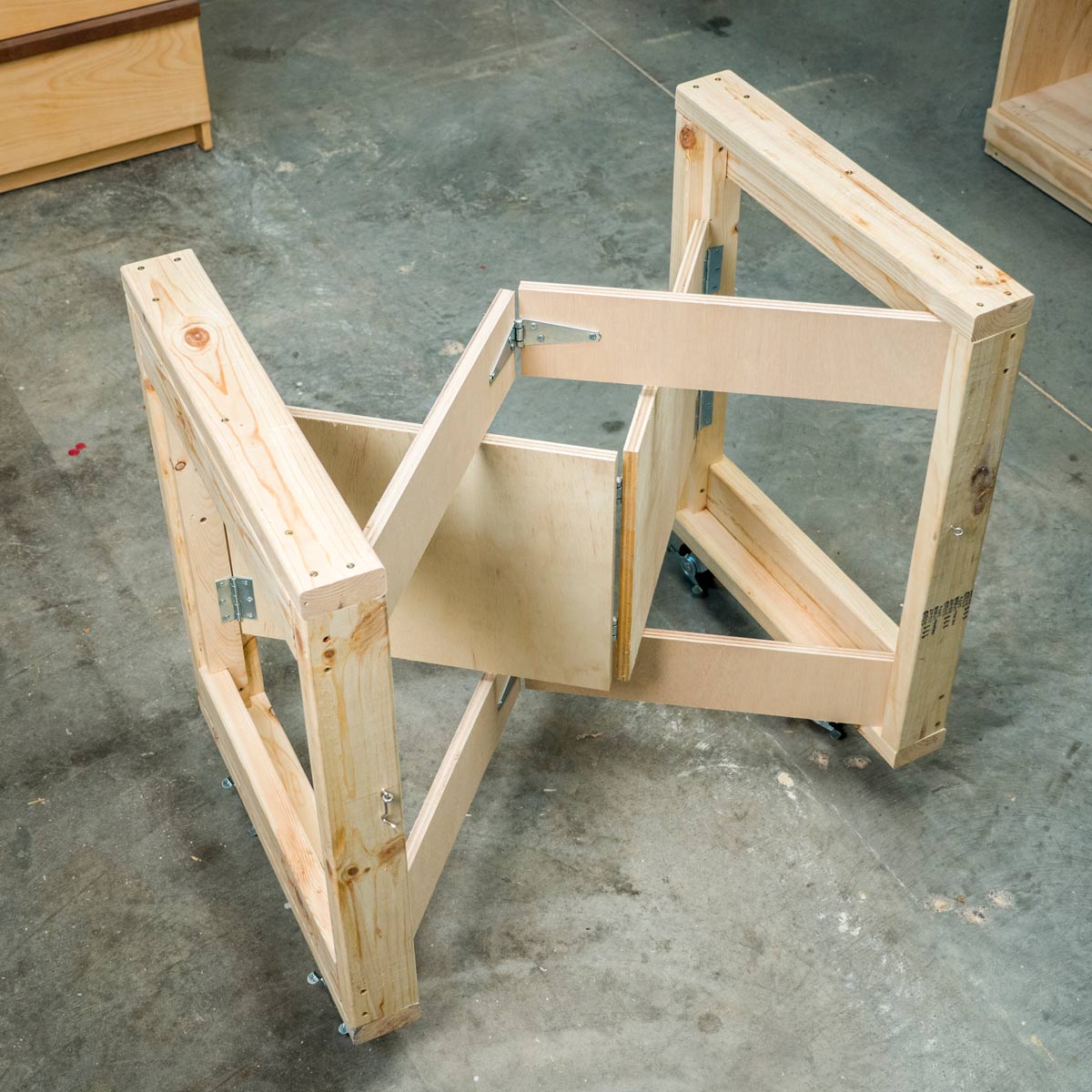 How to Make a Folding Workbench?