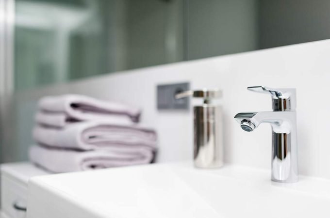 Some Ways to Keep Your Bathroom Smelling Fresh