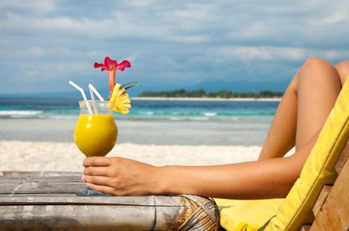 Tipsy Traveling: How to Drink Safely on Vacation