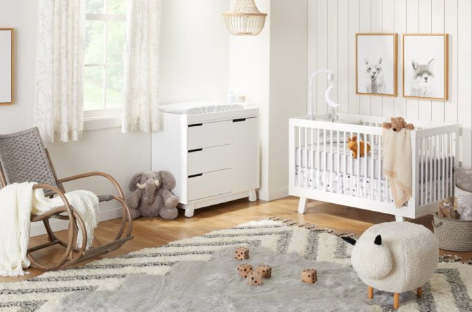 Simple Nursery Dressers Ideas for Small Rooms