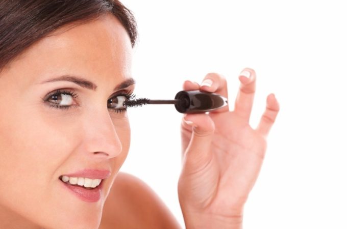 Why and How to Take Care of the Eyelashes