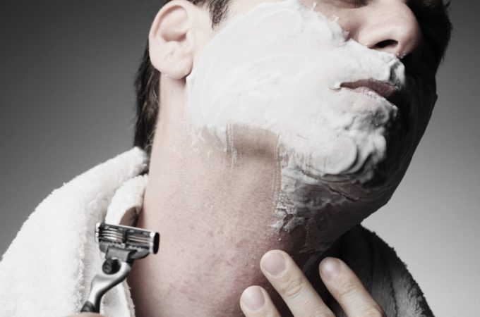 The Benefits of Shaving with a Safety Razor
