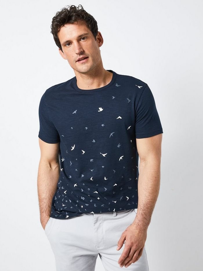best t shirt colour for men