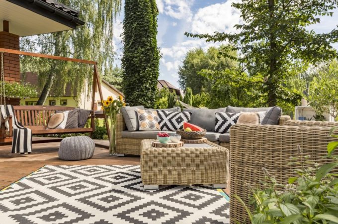 Patio Color Schemes to Spice Up Your Outdoor Space