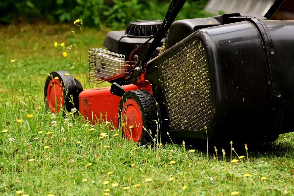 How A Gas Rotary Lawn Mower Engine Works