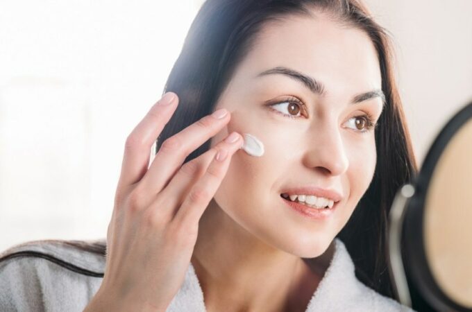 10 Skin Care Routine Essentials for Daily Care