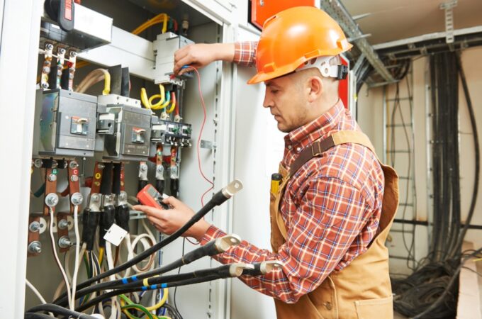 Tips for Hiring a Qualified Electrician