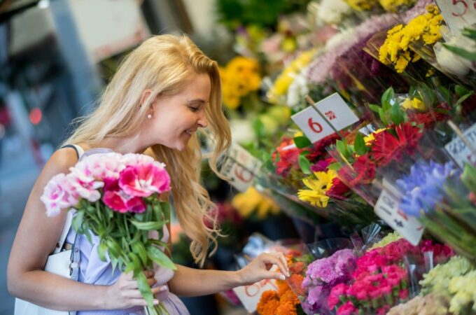 Buy Flowers On a Budget With These Tricks