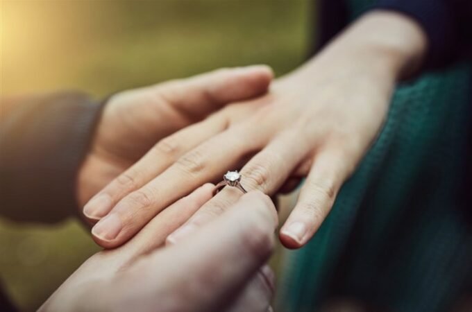 Tips on Getting a Custom Engagement Ring