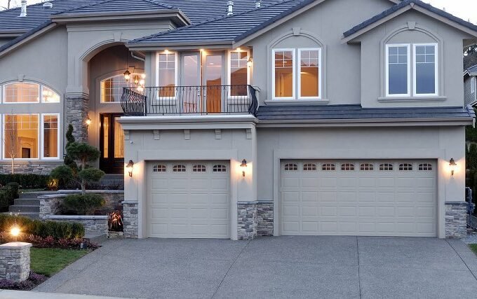 Garage Door Repair Services in Roswell