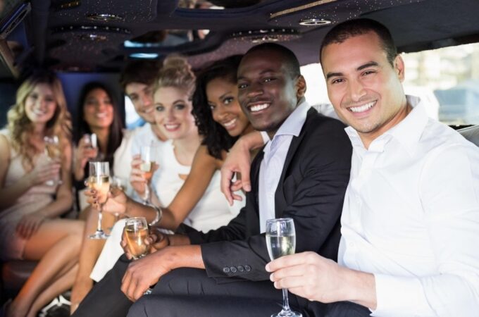8 Important Considerations When Hiring a Limousine For a Private Party