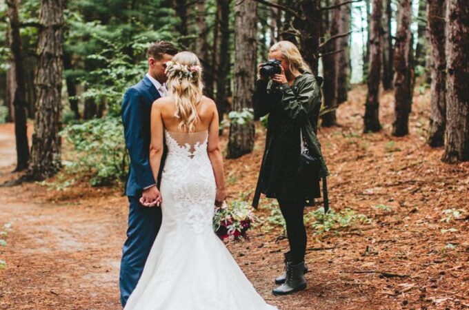 How to Find Your Wedding Photographer in Five Steps