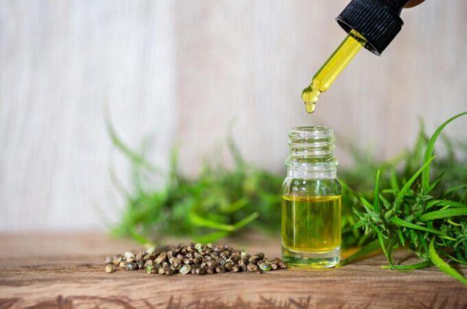 The Pros And Cons Of Using CBD Oil