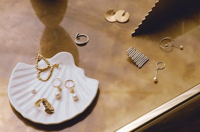 How Jewellery Trends Have Evolved Over the Last 100 Years
