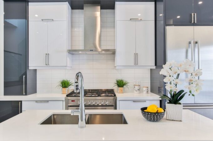 How to Take Care of Your White Kitchen Faucet?