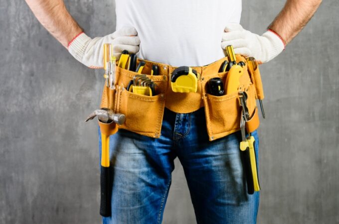 Hiring a Handyman For Services
